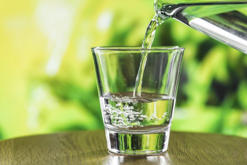 Woda – jak pić jej więcej?